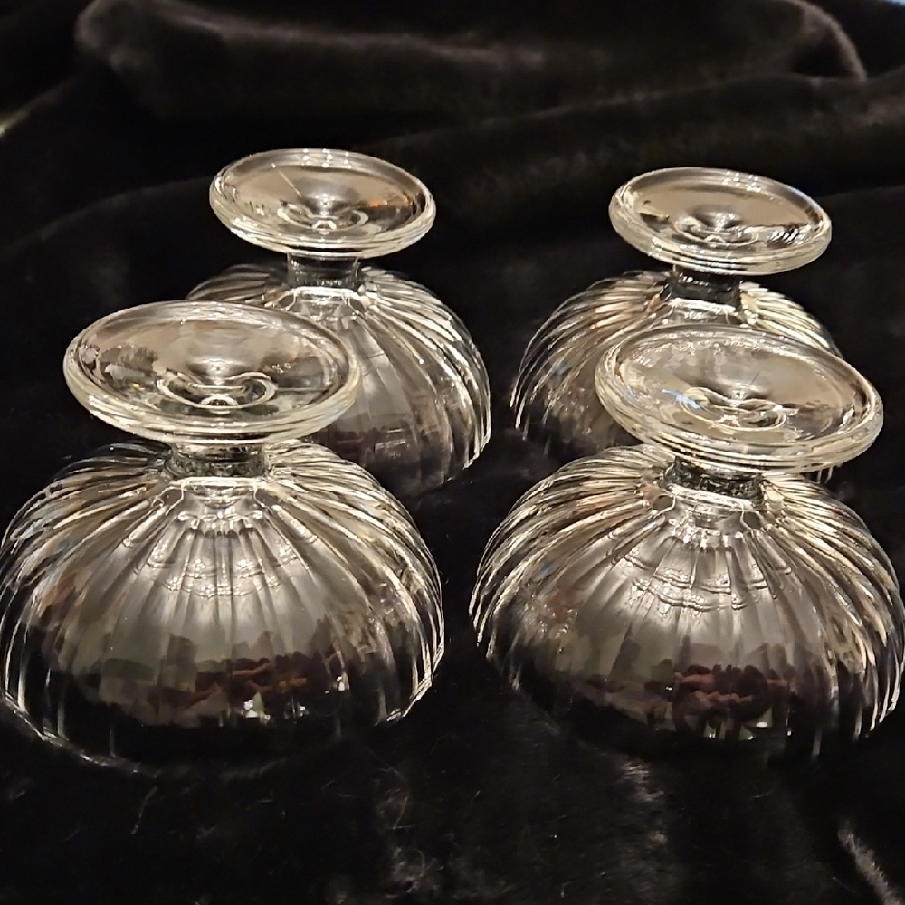 Crystal Clear Glass Dessert Bowl Set - Picture 4 of 4